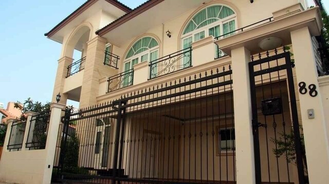 ks-001-ขายบ้านเดี่ยวสุดหรู-ใจกลางเมืองย่านนานา-ติดสวนเบญจกิติ-ห่างจาก-bts-นานา-เพียง-900-เมตร