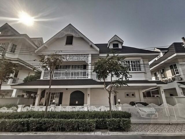 kr-113-ให้เช่าบ้านเดี่ยว-2-ชั้น-หมู่บ้านแฟนตาเซีย-วิลล่า-3-ซอยสุขุมวิท-109-ตกแต่งสวยพร้อมอยู่