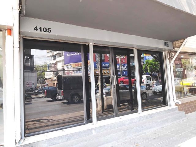 kr-114-ให้เช่าอาคารพาณิชย์-4-ชั้น-ทำเลดีเดินทางสะดวก-ติดถนนพระราม-4