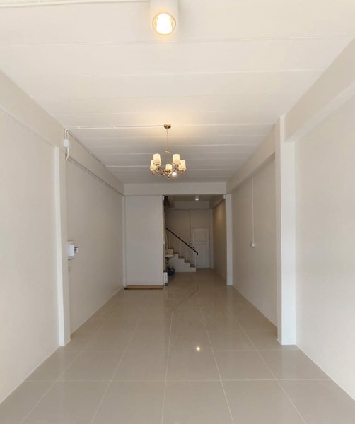 ทาวน์โฮม-2-ชั้น-รีโนเวทสไตล์-minimal-cozy-เจ้าของขายเอง