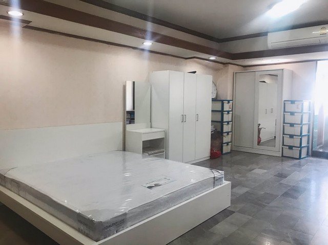 ขาย-หรือให้เช่าคอนโด-merlin-tower-สาทร-พร้อมอยู่