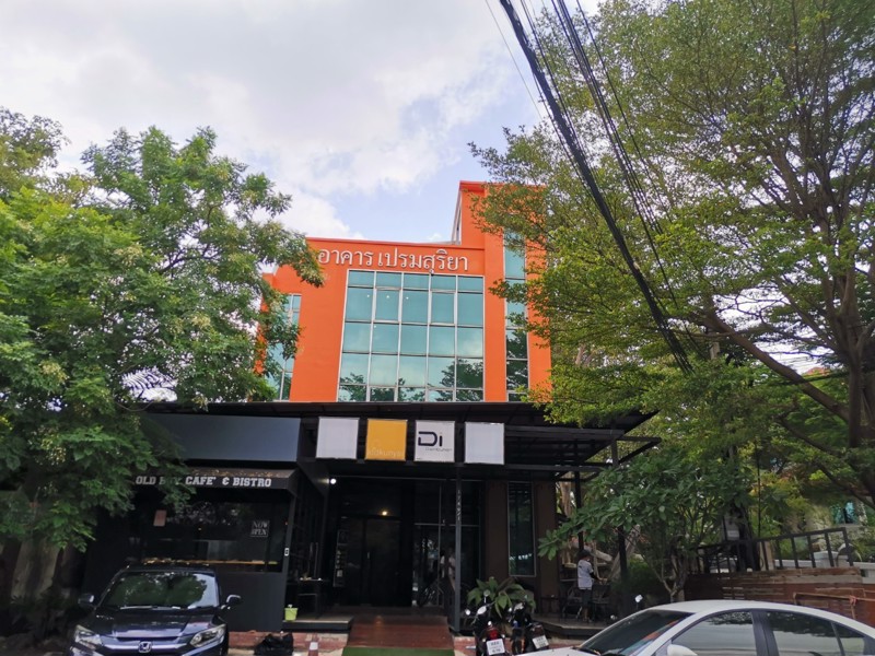 ขายด่วน-อาคารสำนักงาน-3-ชั้น-135-ตรว-ทาวน์อินทาวน์-โครงสร้างอาคารดีมาก-เพดานสูง-สวยมาก