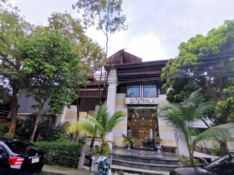 ขายด่วน-อาคารสำนักงาน-3-ชั้น-138-ตรว-ทาวน์อินทาวน์-เพดานสูง-ห้องสำนักงานพร้อมใช้