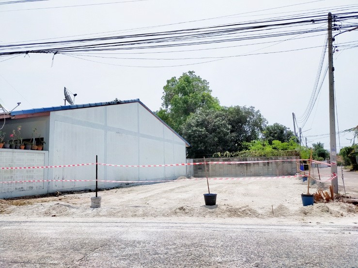 ให้เช่าพื้นที่ว่าง-หนองมน-บางแสน-ชลบุรี-ถนน-สุขุมวิท-ซ3-ทำเลดี-ราคาถูก-แหล่งชุมชน