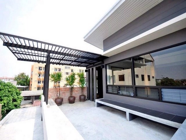 ขายบ้านเดี่ยว-3-ชั้น-91-ตรว-พร้อมบ้านเก่า-2-ชั้น-3-นอน-ลาดพร้าว-80-ไปเหม่งจ๋าย-รัชดา-เลียบด่วนฯได้