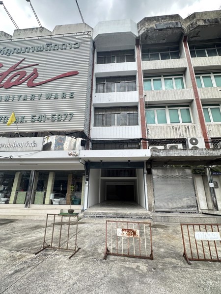 ขายอาคารพาณิชย์ติดmrtรัชดาภิเษก22