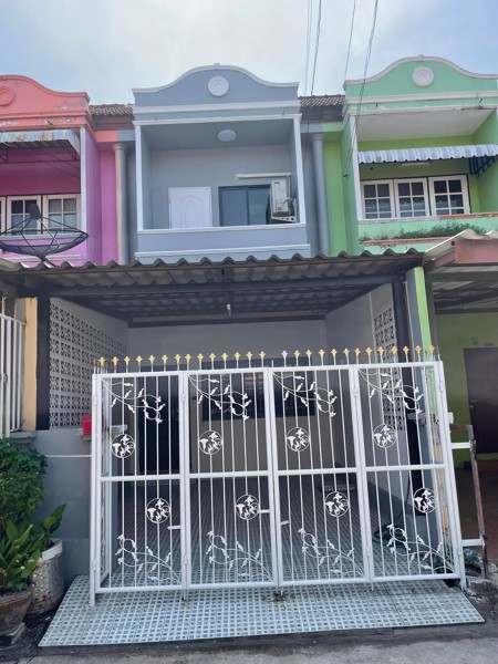 ทาวน์เฮ้าส์พร้อมอยู่-ถนนรามอินทรา109-ซอยพระยาสุเรนทร์-19-หมู่บ้านอินทราวิวล์