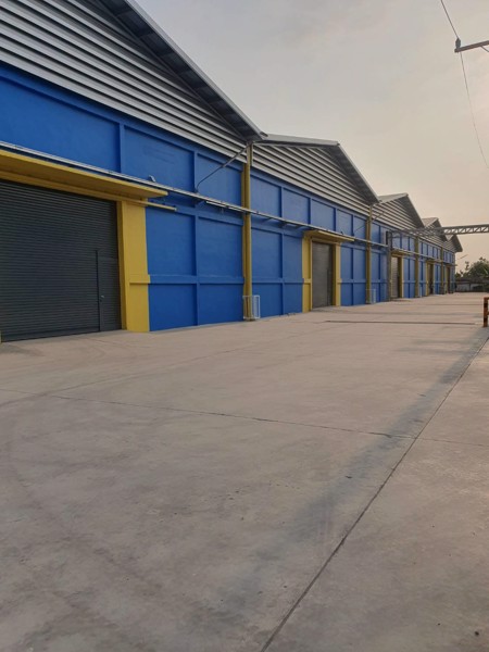 ให้เช่าโกดัง-คลังสินค้าใหม่-ตั้งอยู่ริมถนน-พหลโยธิน-กม-40-ตรงข้ามมหาวิทยาลัยธรรมศาสตร์