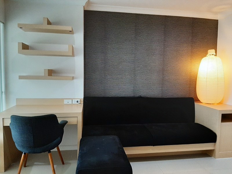 ให้เช่า-คอนโด-ลุมพินี-เพลส-พระราม-9-รัชดา-เเบบ-1-ห้องนอน-ชั้น10-ขนาด-37-ตรม-ค่าเช่า-11000-บาท