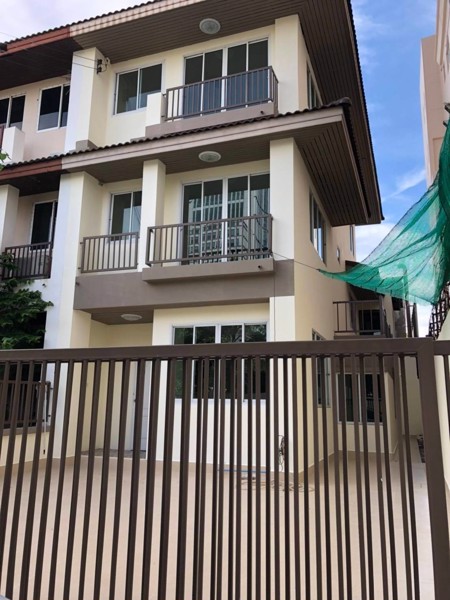 ขายทาวน์โฮมออฟฟิศ 3 ชั้น #ห้องหัวมุม