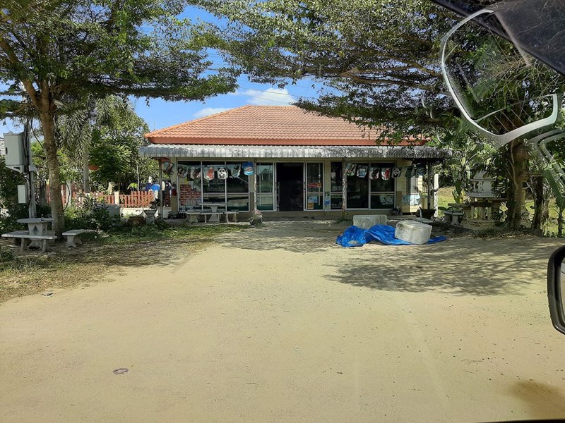 ขายบ้านแฝด-2-หลังติด-ทำเลดีใกล้ตลาด-ใกล้โรงงาน-ราคาถูกๆ