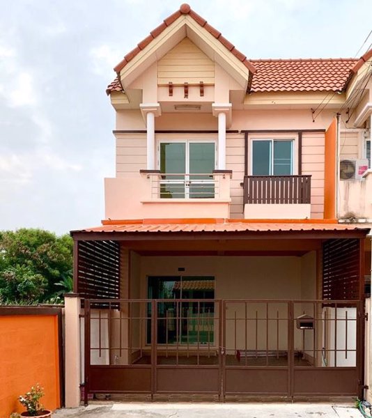 ทาวน์เฮ้าส์หัวมุม-155-เท่านั้น-ถูกสุดในโครงการ-หมู่บ้านทัศนีย์-ติดถนนใหญ่-ใกล้แมคโคร-ใจกลางเมืองปทุ