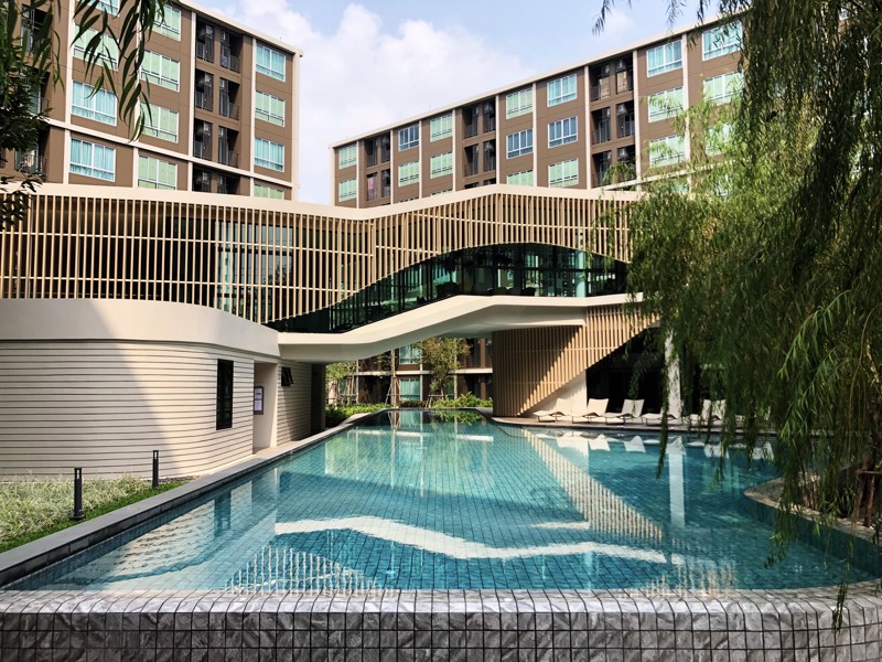 ขายห้องใหม่-ดีคอนโด-แคมปัส-โดม-รังสิต-วิวสระว่ายน้ำ-