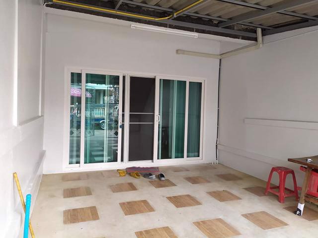 ให้เช่าทาวน์เฮ้าส์-2-ชั้น-หมู่บ้านอยู่เจริญ-ย่านรัชดา-2-นอน-เนื้อที่-18-ตรว-ใกล้-mrt-สุทธิสาร