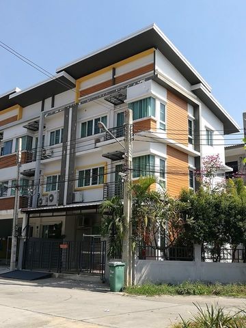 ขายทาวน์โฮม-3-ชั้น-โครงการเดอะ-ทรอป-อ่อนนุช-สุวรรณภูมิ-หลังมุม-พื้นที่-38-ตรว-3-นอน-3-น้ำ