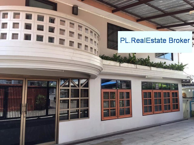 ขายบ้านเดี่ยว-2-ชั้น-เนื้อที่-102-ตรว-ซอยลาดพร้าว-71-ใกล้เลียบด่วนรามอินทรา-ทำเลดี-เดินทางสะดว