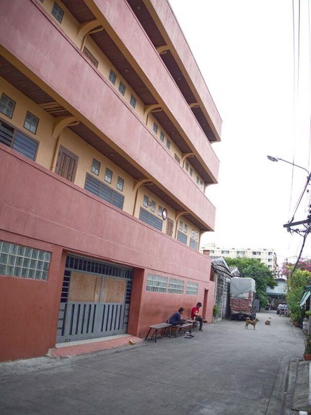 ให้เช่าอาคาร-5-ชั้น-ซอยพุทธบูชา-9-เขตจอมทอง-เหมาะทำเป็นออฟฟิศและคลังสินค้า-พื้นที่ใช้สอย-520-ตรม