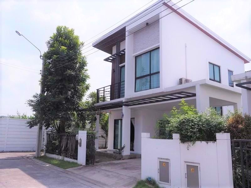 ให้เช่าบ้านเดี่ยว-2-ชั้น-พื้นที่ใช้สอย-157-ตรม-พฤกษาวีทู-อ่อนนุช-พระราม-9-แปลงมุม-เฟอร์ครบ