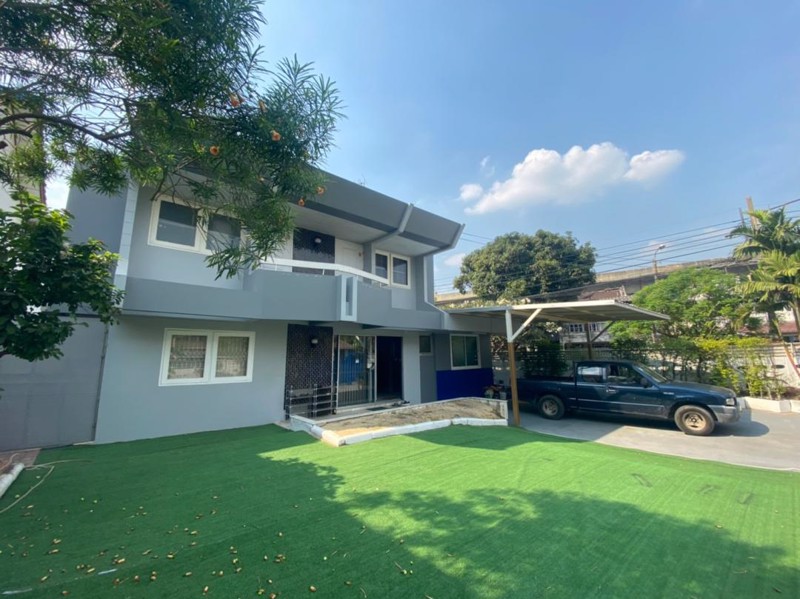 ให้เช่าบ้านเดี่ยว-2-ชั้น-บ้านหัวมุมพื้นที่-90-ตรว-หมู่บ้านเมืองทอง-2-โครงการ-3-พัฒนาการ-53