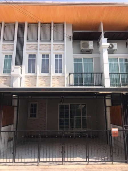 ขายทาวน์เฮ้าส์-2-ชั้น-พื้นที่ใช้สอย-131-ตรม-4-นอน-3-น้ำ-หมู่บ้านโกลเด้นทาวน์-ลาดพร้าว-เกษตรนวมินทร์