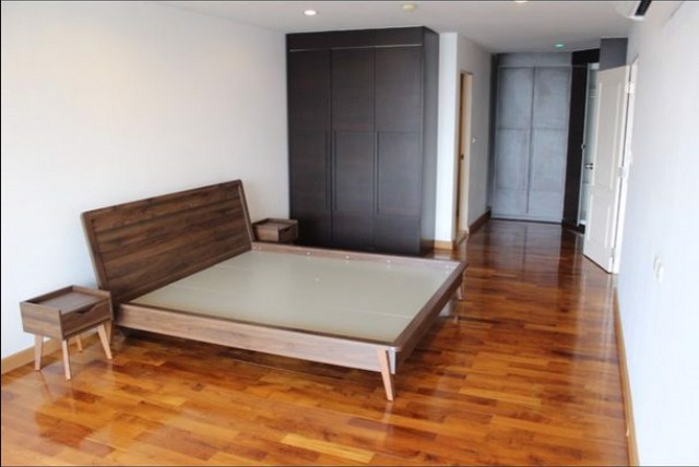 ขายคอนโด-เดอะนิช-สุขุมวิท-49-ใกล้-bts-ทองหล่อ-ขนาด-124-ตรม-3-นอน-2-น้ำ-เฟอร์-เครื่องใช้ไฟฟ้าครบ