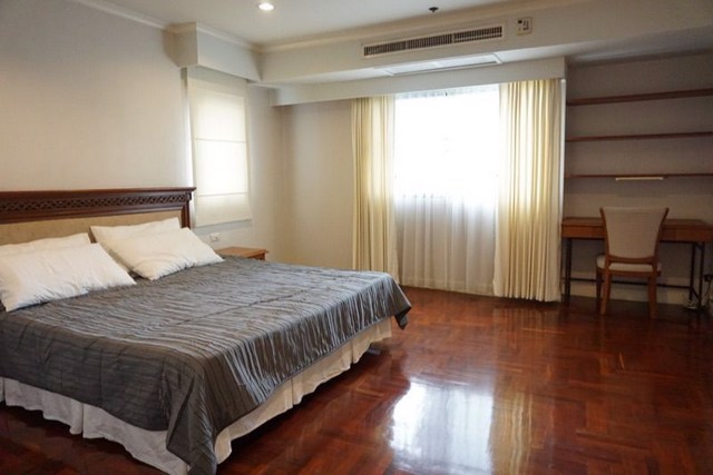 ให้เช่าคอนโด-90000-kallista-mansion-ใกล้-bts-นานา-ขนาด-315-ตรม-3-นอน-4-น้ำ-ชั้น11-เฟอร์ครบพร้อมอยู่