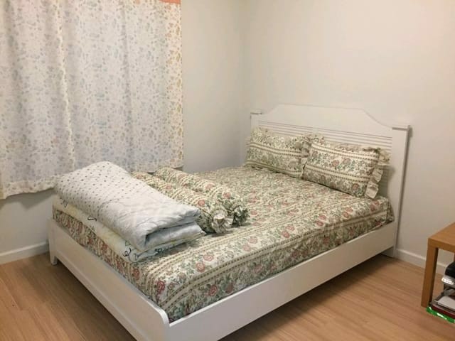 ขายคอนโด-17-ลบ-condolette-ratchada-36-ใกล้-รถไฟฟ้า-mrt-ลาดพร้าว-ขนาด-285-ตรม-1-นอน-1-น้ำ-ชั้น-4