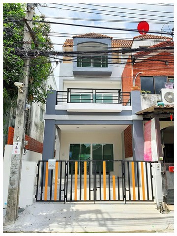 ขายทาวน์โฮม-329-ลบ-ดอนเมือง-ซวัดเวฬุฯ12-หลังมุม-เนื้อที่-25-ตรวา-4-นอน-3-น้ำ-บ้านสวยพร้อมอยู่