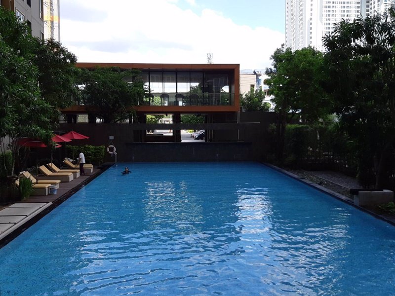 ขายด่วน-คอนโดเดอะคีย์-สาทร-ราชพฤกษ์-5076-ตรม-เดินจากบีทีเอส-วุฒากาศ-เพียง-3-นาที