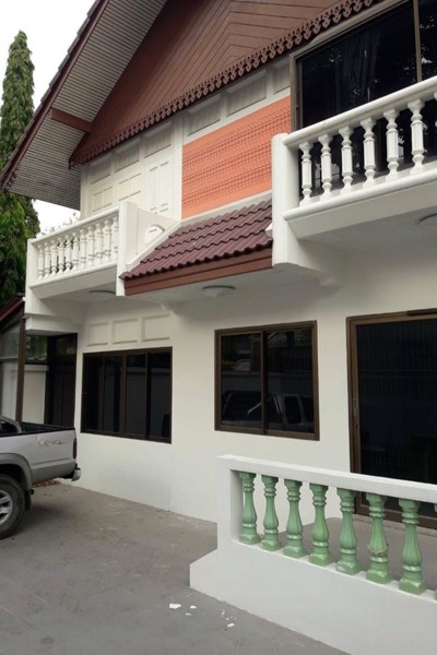 บ้านเดี่ยว-ว่างให้เช่า-ในซอยสุขุมวิท-34-ใกล้-bts-พร้อมพงศ์-ห่างจากถนนสุขุมวิท-800-เมตร