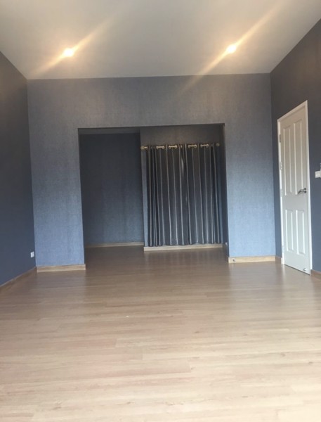 ขายทาวน์โฮม-หลังริม-ติดสวนโครงการ-เดอะแพลนท์-ซิตี้-แจ้งวัฒนะ-ต่อเติมด้านข้างและด้านหลัง