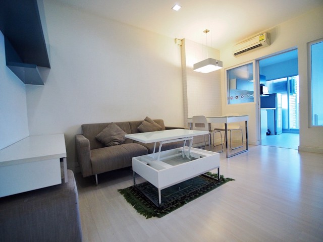 ให้เช่า-the-room-รัชดา-ลาดพร้าว-เดินไป-mrt-ได้สบายๆ-13500-บาท