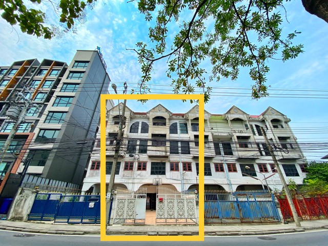 ขาย-อาคารพาณิชย์-4-ชั้น-375-ตรว-ติดถนนหลัก-รัชดาภิเษก-32