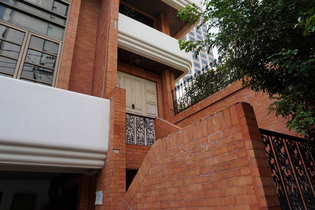 63004-ให้เช่าทาวน์เฮ้าส์-ซอยร่วมฤดี-ถนนเพลินจิต-6-ชั้น-พื้นที่โดยประมาณ-164-ตรม-เหมาะสำหรับทำ-office