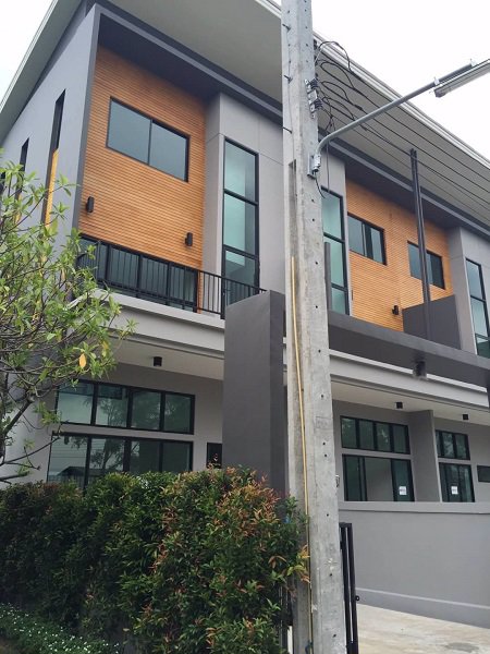 ให้เช่า-ทาวน์โฮม-3-ชั้น-อีโคสเปซ-เกษตร-นวมินทร์-3-นอน-พื้นที่-20-ตรว-ใช้สอย-180-ตรม-3-ห้องนอนใหญ