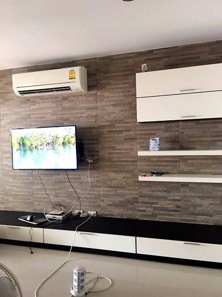 ให้เช่าทาวโฮม-3-ชั้น-ใกล้-bts-อารีย์-พื้นที่-50-ตรว-270-ตรม-4-ห้องนอน-5-ห้องน้ำ-จอดรถ-3-คัน