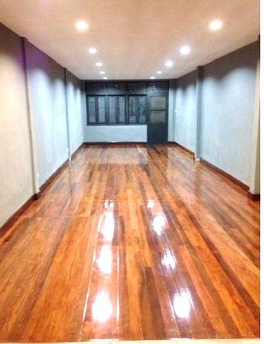 ให้เช่าอาคารพาณิชย์-3-ชั้นอินทามระ-ขนาด-27-ตรว-ใช้สอย-400-ตรม-4-ห้องนอน-3-ห้องน้ำ-1ครัวไม่มีแอร์