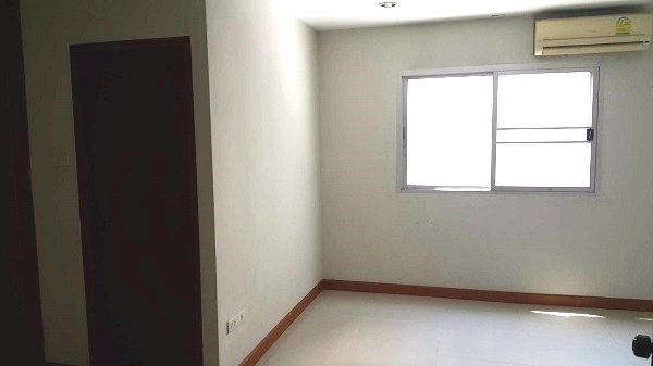 ให้เช่าทาวโฮม-3-ชั้น-ย่านทาวอินทาว-5-ห้องนอน-4-ห้องน้ำ-ทาวอินทาว-พื้นที่-220