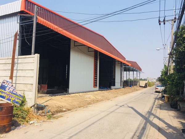 ให้เช่า-โกดังสร้างใหม่ย่าน-ถนนนวมินทร์-ขนาด-600-ตรม-2-โรง-ถนน-รัชดา-รามอินทรา-สามารถแบ่งเช่า-300