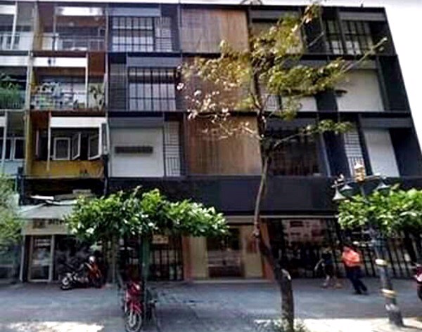 ให้เช่าอาคารพาณิชย์-3-ชั้นครึ่ง-ใกล้-bts-ทองหล่อ-พื้นที่-350-ตรม-3-ห้องน้ำ-เหมาะทำโชว์สินค้า