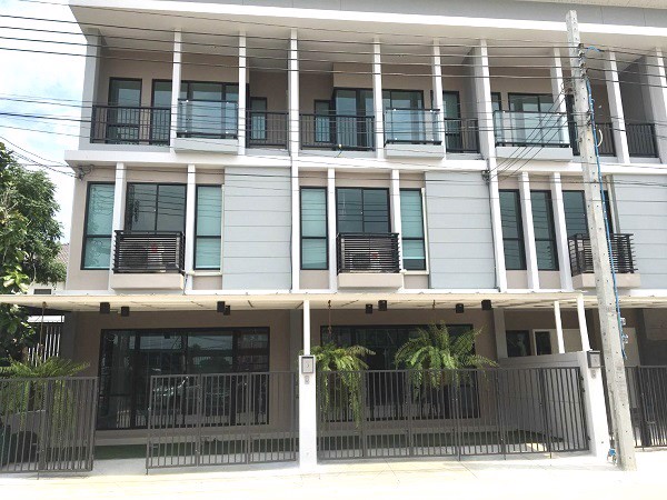 ให้เช่าทาวโฮม-3-ชั้น-2-ห้อง-โครงการ-time-home2-สวนหลวง-อ่อนนุช-ขนาด-48-ตรว-8-ห้องนอน