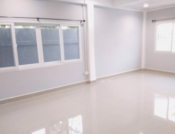 ให้เช่าบ้านเดี่ยวชั้นเดียว-renovatedใหม่หัวมุม-เหมาะทำ-office-ใกล้ตลาดการบินไทยพื้นที่-60ตรว