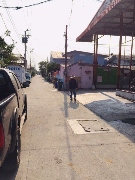 ให้เช่าโกดังสร้างใหม่-ลาดพร้าว-101-โพธ์แก้ว-3-เนื้อที่ขนาด-175-ตรม-ที่จอดรถ-หร้อม-ระบบไฟ-และ-ห้องน