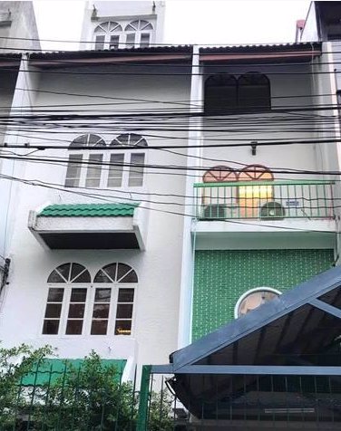 ให้เช่าทาวน์เฮ้าส์-4-ชั้น-พื้นที่ใช้สอย-360-ตรมใกล้btsเพลินจิต-ทำเป็นออฟฟิศจดทะเบียนหรือairbnb-ได้