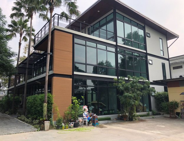 ให้เช่า-อาคารสำนักงานสร้างใหม่-3-ชั้น-1500-ตรม-ที่จอดรถ-20-คัน-ซอยลาซาล41-ใกล้ไบเทคบางนา-bts-แบริ่