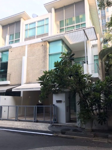 ให้เช่าทาวน์โฮมหรู-3-ชั้น-เดอะแลนด์มาร์ค-เรสซิเดนซ์-ลาดพร้าว-ระหว่าง-32-34-ใกล้-mrt-บ้านสวย