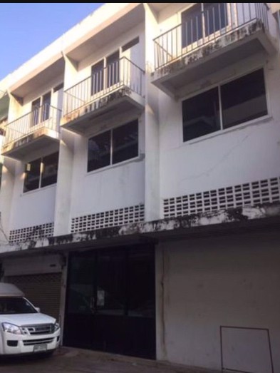 ให้เช่าตึกแถว-3-คูหาติดกัน-ย่านสาธุประดิษฐ์44-ถนนพระราม-3