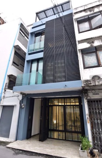 ให้เช่า-และ-ขาย-อาคารพาณิชย์-3-ชั้น-ติดถนนเอกมัย-ซอย28-สุขุมวิท-63-ใกล้-bts-เอกมัย-ตกแต่งสวย-มีเฟอร