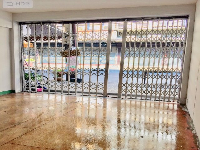 ให้เช่าชั้นล่าง-อาคารพาณิชย์-พื้นที่-30-ตรม-ติดถนนใหญ่-สุขุมวิท-42-ทำเลดี