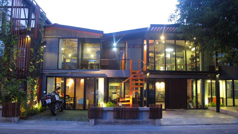 biz-box-office-สำนักงานให้เช่า-ซอยพระรามเก้า-51-ว่างห้องเดียวเท่านั้น-